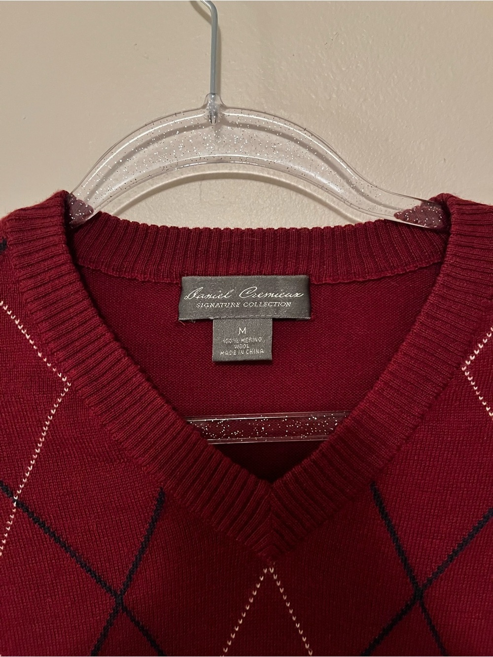 Daniel Cremieux Merino Burgundy Argyle V-Neck Sweater - Picture 4 of 6
